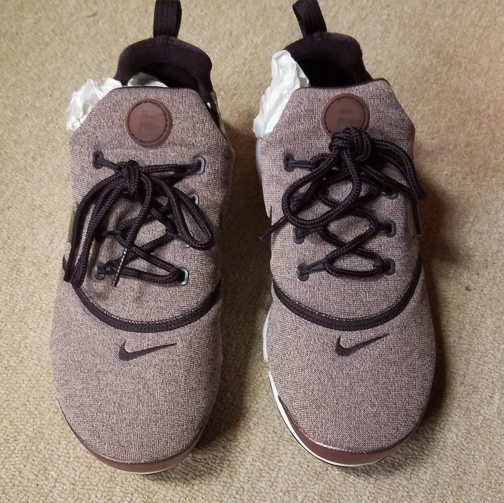 Mahogany Nike presto fly SE